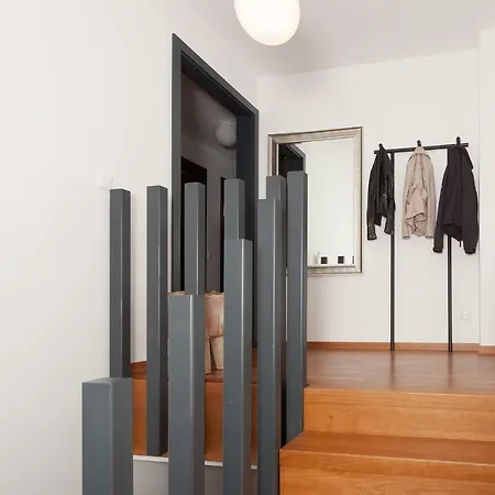 Sunny Apartment *